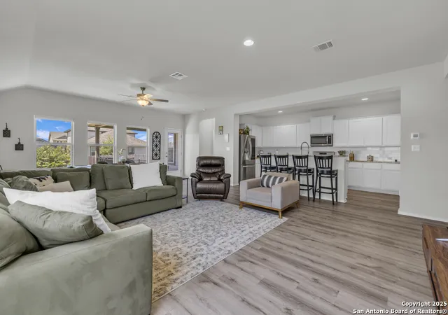 5th image of 116 Gray Wolf, San Marcos, TX 78666 | MLS# 1950547