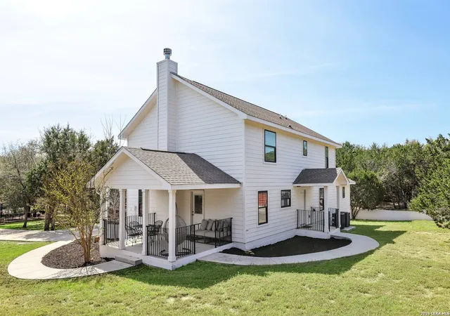 Photo 3 of Single family home for sale at 275 Stallion Springs, Fischer, TX 78623 | MLS# 1950548 | Listing updated on 2026-05-18