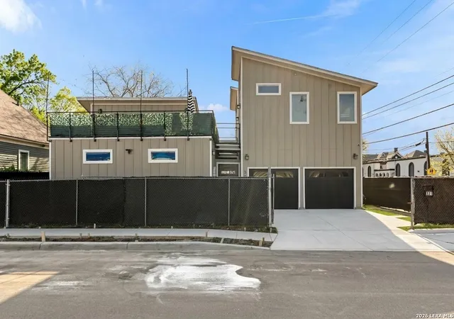Photo 3 of Single family home for sale at 327 Jackson, San Antonio, TX 78212 | MLS# 1950577 | Listing updated on 2026-07-27