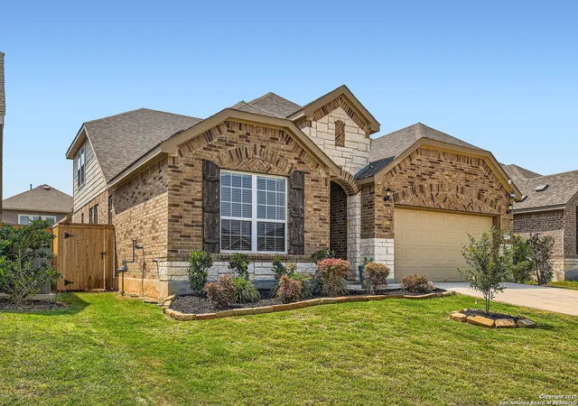 2nd image of 2215 Zachry, New Braunfels, TX 78132 | MLS# 1950610