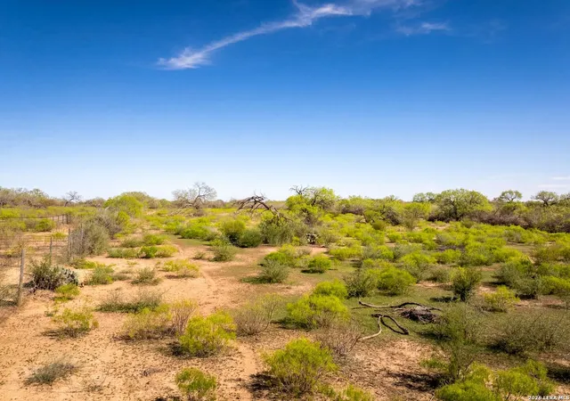 4th image of 4246 Rakowitz Rd, Adkins, TX 78101 | MLS# 1950615