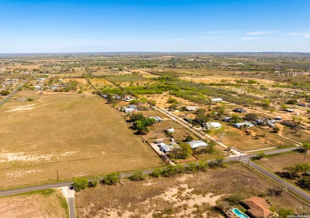43rd image of 4246 Rakowitz Rd, Adkins, TX 78101 | MLS# 1950615
