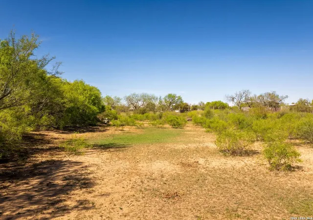 5th image of 4246 Rakowitz Rd, Adkins, TX 78101 | MLS# 1950615
