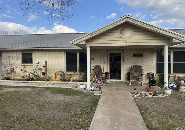 Photo 1 of Single family home for sale at 406 Goliad, Runge, TX 78151 | MLS# 1950616 | Listing updated on 2026-06-27