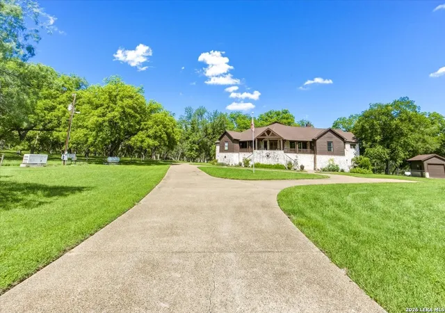 Photo 4 of Single family home for sale at 130 Water Park, Wimberley, TX 78676 | MLS# 1950638 | Listing updated on 2026-09-08