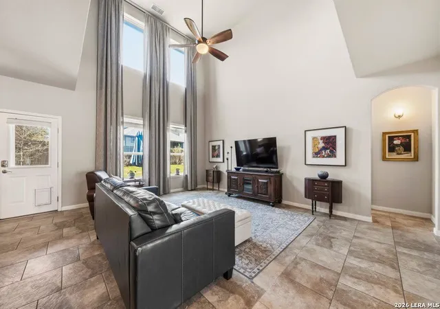 5th image of 924 Highland, New Braunfels, TX 78130 | MLS# 1950641