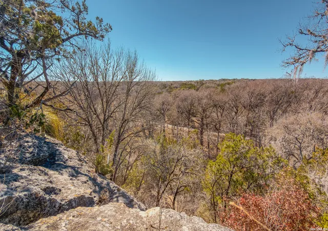 Photo 4 of Sale Pending at 1034 Blue Bonnet Hl, Spring Branch, TX 78070 | MLS# 1950646 | Listing updated on 2026-03-20
