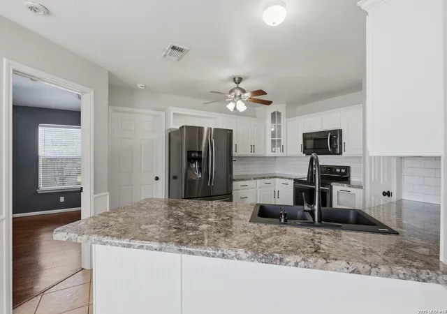 5th image of 218 County Road 4516, Castroville, TX 78009 | MLS# 1950647