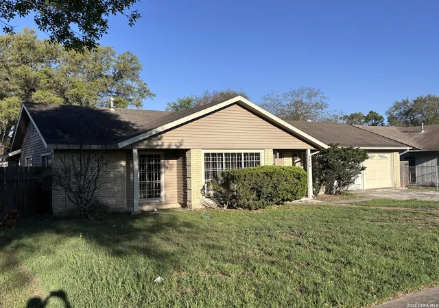 Photo 2 of Sale Pending at 2619 Lakeplains, San Antonio, TX 78222 | MLS# 1950672 | Listing updated on 2026-04-30