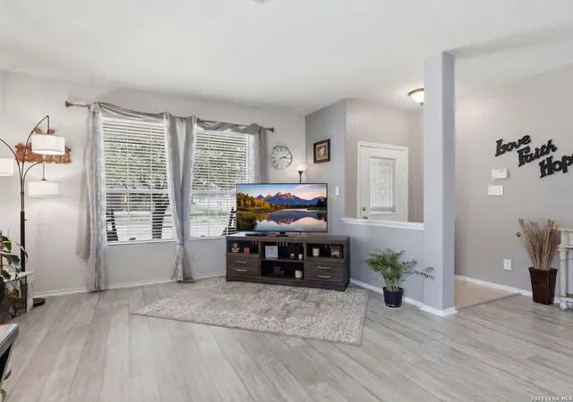 Photo 3 of Sale Pending at 216 Hawks Mdws, Schertz, TX 78154 | MLS# 1950678 | Listing updated on 2026-03-31