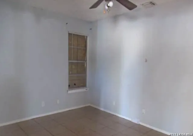 Photo 3 of Sale Pending at 442 Rasa Dr, San Antonio, TX 78227 | MLS# 1950682 | Listing updated on 2026-04-03