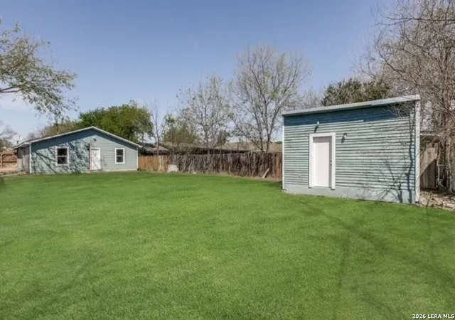 Homes for sale in San Antonio, TX | 3646 W Poplar St, San Antonio, TX 78228 | MLS# 1950688