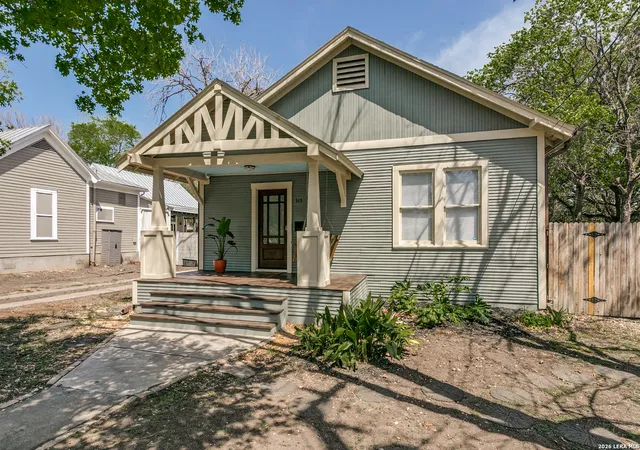Photo 2 of Sale Pending at 315 Devine, San Antonio, TX 78210 | MLS# 1950689 | Listing updated on 2026-04-20