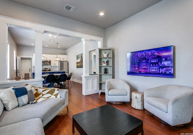 Photo 4 of Sale Pending at 315 Devine, San Antonio, TX 78210 | MLS# 1950689 | Listing updated on 2026-04-20
