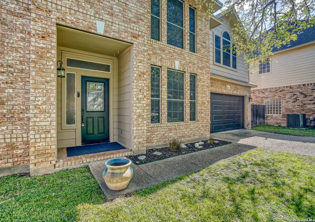 Photo 3 of Sale Pending at 13526 Orchard Ridge, San Antonio, TX 78231 | MLS# 1950700 | Listing updated on 2026-04-04