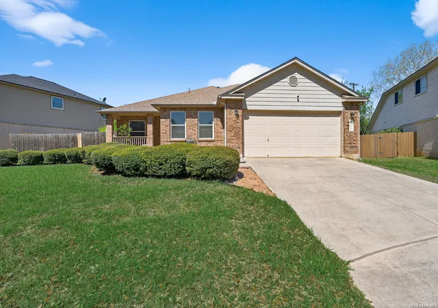 Photo 2 of Sale Pending at 7211 Carriage Oaks, San Antonio, TX 78249 | MLS# 1950718 | Listing updated on 2026-04-06