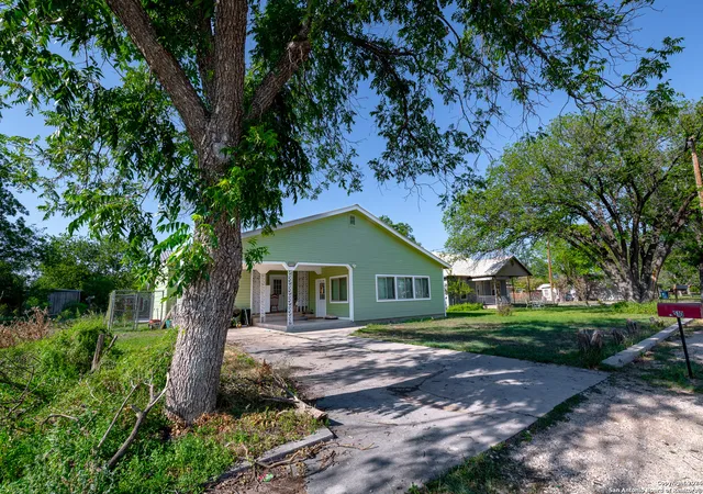 Photo 1 of Single family home for sale at 1510 Llano, Junction, TX 76849 | MLS# 1950722 | Listing updated on 2026-09-06
