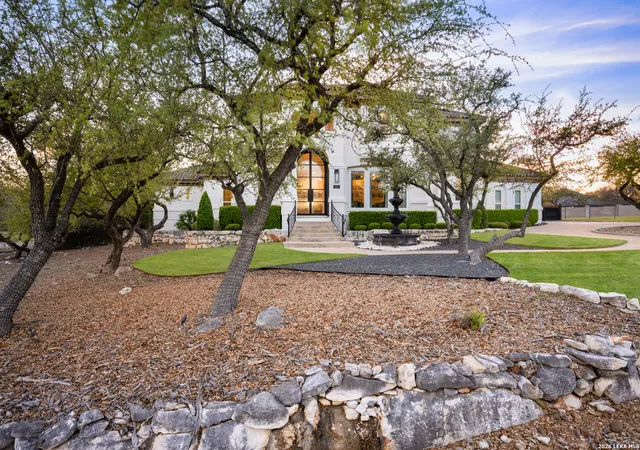 Photo 2 of Sale Pending at 103 Ashling, San Antonio, TX 78260 | MLS# 1950731 | Listing updated on 2026-04-09