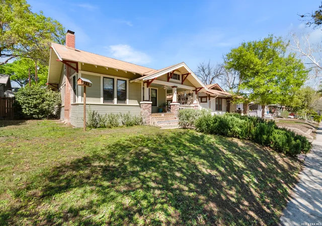Homes for sale in San Antonio, TX | 821 W Craig Pl, San Antonio, TX 78212 | MLS# 1950836