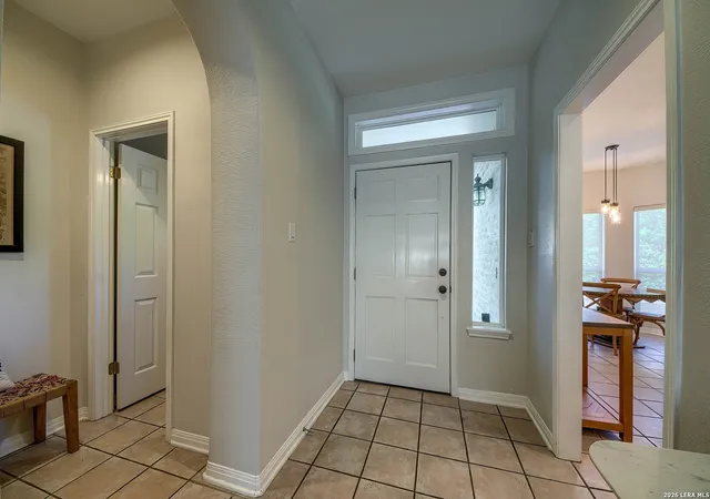 Photo 3 of Sale Pending at 120 Oakwell Farms, San Antonio, TX 78218 | MLS# 1950869 | Listing updated on 2026-04-18