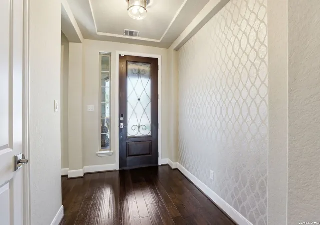 Photo 3 of Sale Pending at 8914 Fowler Hill, Fair Oaks Ranch, TX 78015 | MLS# 1950870 | Listing updated on 2026-09-08