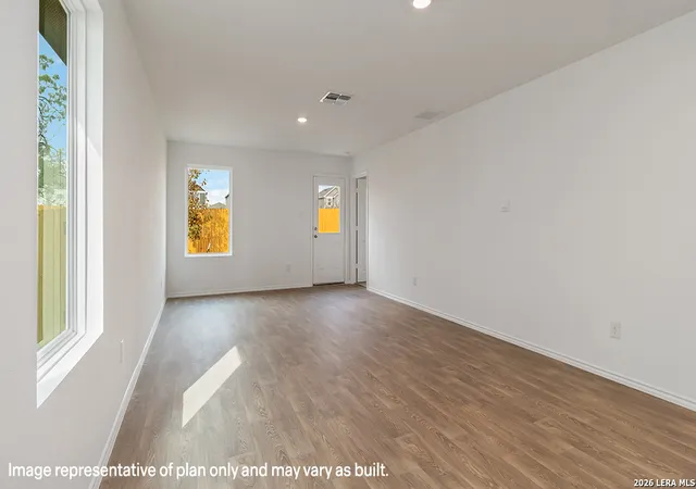 Photo 4 of Sale Pending at 5954 Celestite Bnd, San Antonio, TX 78222 | MLS# 1950926 | Listing updated on 2026-05-11