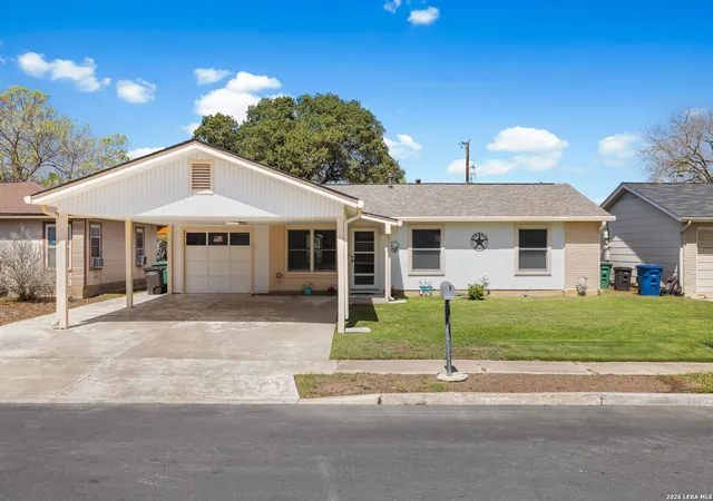 Photo 1 of Sale Pending at 115 Dexter, San Antonio, TX 78226 | MLS# 1950946 | Listing updated on 2026-03-31
