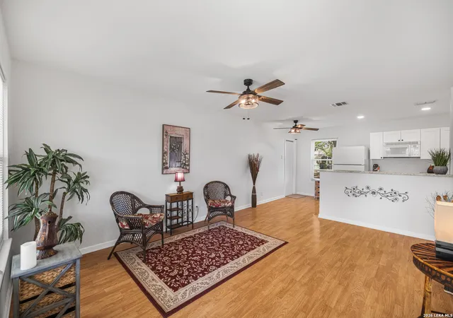 Photo 3 of Sale Pending at 115 Dexter, San Antonio, TX 78226 | MLS# 1950946 | Listing updated on 2026-03-31