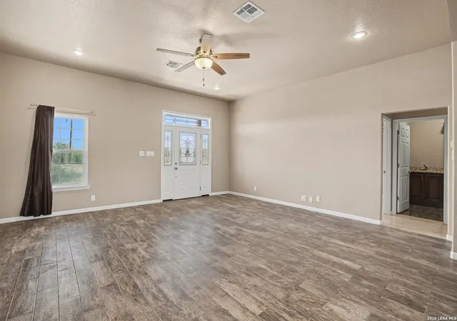 5th image of 1005 County Road 678, Natalia, TX 78059 | MLS# 1950949