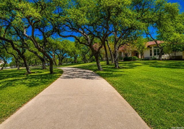 Photo 3 of Sale Pending at 112 Hidden Pointe, New Braunfels, TX 78132 | MLS# 1950976 | Listing updated on 2026-09-18
