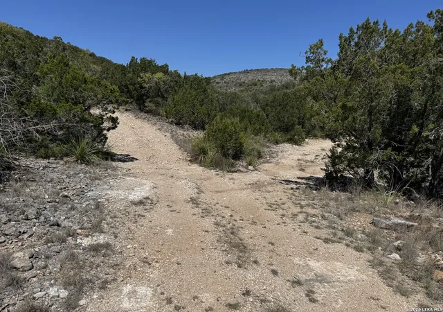 12th image of 2325 Private Road 2700, Uvalde, TX 78801 | MLS# 1950978