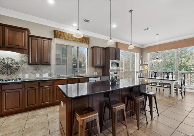 Photo 3 of Sale Pending at 7427 Stonewall Hl, San Antonio, TX 78256 | MLS# 1950982 | Listing updated on 2026-05-05