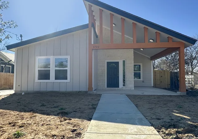 Homes for sale in San Antonio, TX | 1722 N Center St, San Antonio, TX 78202 | MLS# 1950986
