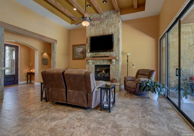 5th image of 204 Fawn, Floresville, TX 78114 | MLS# 1951010