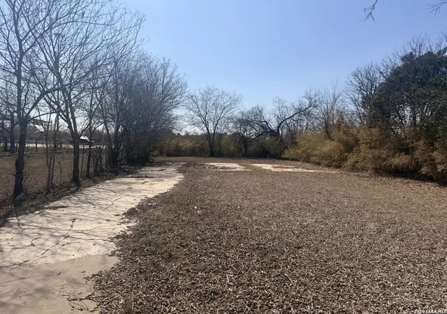 Photo 1 of Sale Pending at 330 Guanajuato, San Antonio, TX 78237 | MLS# 1951043 | Listing updated on 2026-09-08