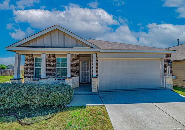 Photo 4 of Single family home for sale at 13024 Thyme, St. Hedwig, TX 78152 | MLS# 1951049 | Listing updated on 2026-04-01