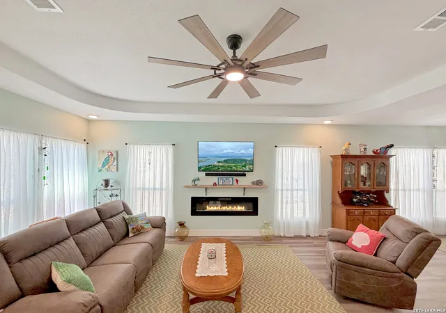 Photo 4 of Sale Pending at 2872 Lakeview, Canyon Lake, TX 78133 | MLS# 1951070 | Listing updated on 2026-09-16