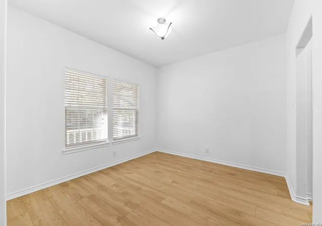 Photo 3 of Single family home for sale at 20035 Horizon Blf, San Antonio, TX 78258 | MLS# 1951071 | Listing updated on 2026-06-12