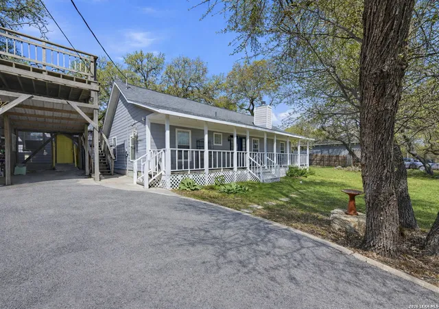 Photo 2 of Single family home for sale at 3400 Lakeview, Canyon Lake, TX 78133 | MLS# 1951094 | Listing updated on 2026-07-19