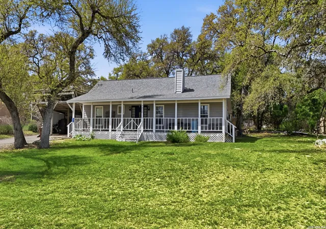 Photo 4 of Single family home for sale at 3400 Lakeview, Canyon Lake, TX 78133 | MLS# 1951094 | Listing updated on 2026-07-19