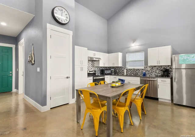 4th image of 2135 Lakeview, Canyon Lake, TX 78133 | MLS# 1951097