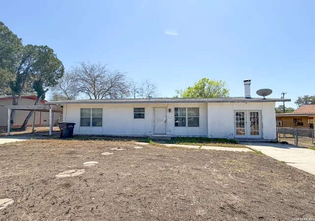 Photo 1 of Sale Pending at 150 Bunting, San Antonio, TX 78227 | MLS# 1951130 | Listing updated on 2026-04-15