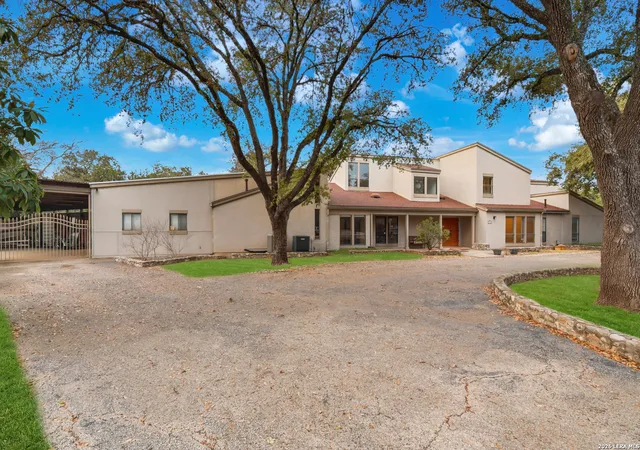 Photo 3 of Sale Pending at 9119 Autumn Leaf, San Antonio, TX 78217 | MLS# 1951133 | Listing updated on 2026-04-17