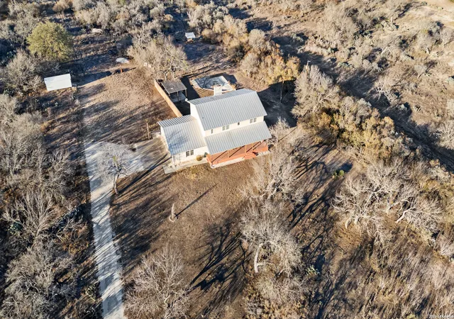 Homes for sale in Hondo, TX | 3940 Us Hwy 90, Hondo, TX 78861 | MLS# 1951144