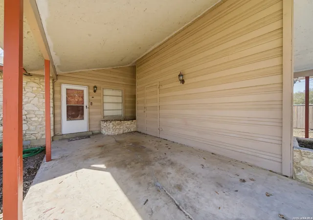 2nd image of 612 Byrd, Universal City, TX 78148 | MLS# 1951183