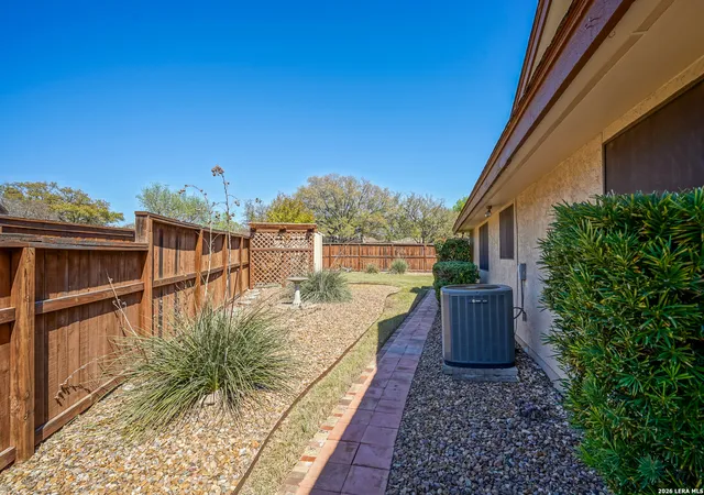Photo 3 of Sale Pending at 5835 Royal Clb, San Antonio, TX 78239 | MLS# 1951184 | Listing updated on 2026-04-23