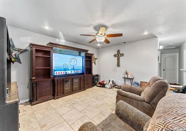 5th image of 145 Lost Forest St, Live Oak, TX 78233 | MLS# 1951190