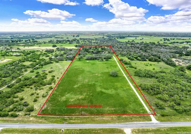 5th image of 1224 Fm 3432, La Vernia, TX 78101 | MLS# 1951201