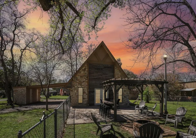 35th image of 122 Nueces, Seguin, TX 78155 | MLS# 1951203