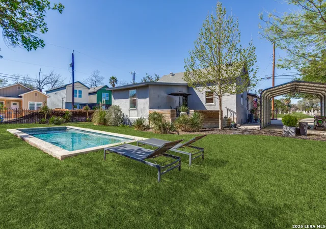 Photo 1 of Single family home for sale at 1030 Montana & 207 S Palmetto, San Antonio, TX 78203 | MLS# 1951211 | Listing updated on 2026-09-07